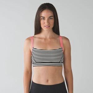 Lululemon Straight Up Bra
Narrow Bold Stripe Black Angel Wing / Grapefruit